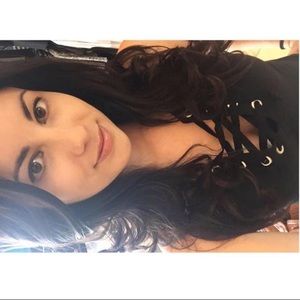 Meet your Posher, Ally